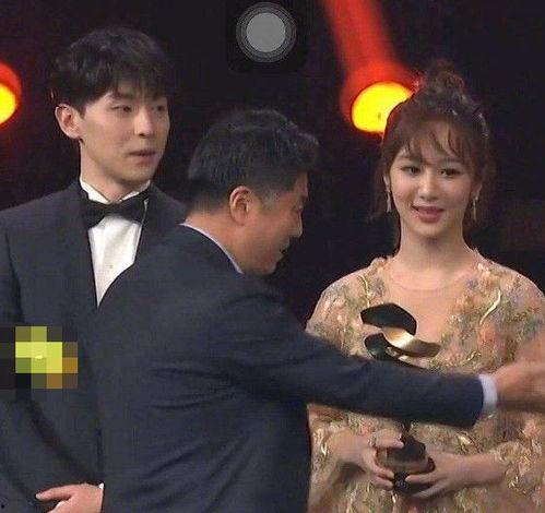 杨紫与邓伦最新爆料,揭秘香蜜沉沉烬如霜幕后故事